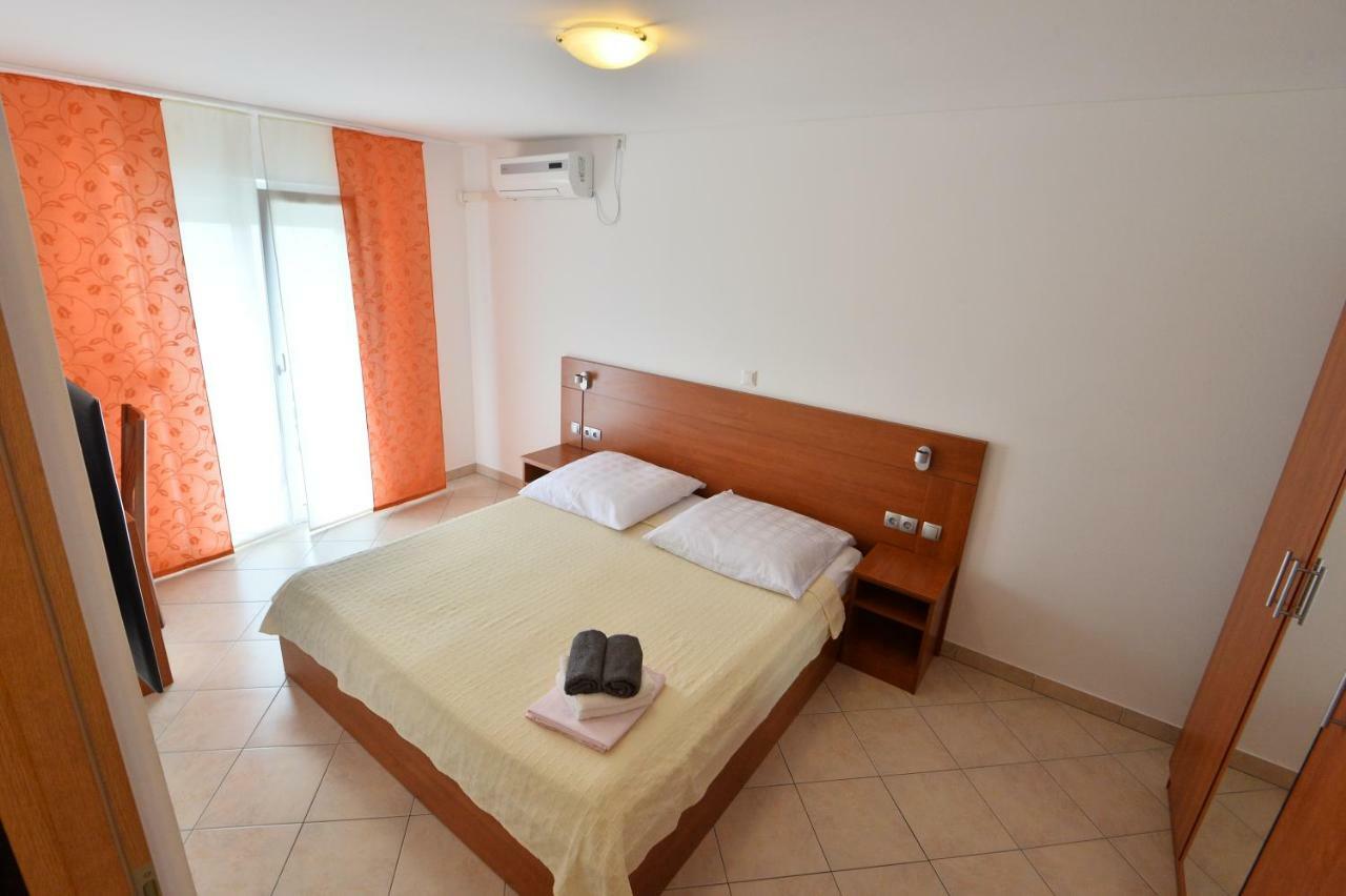 Apartmani Smiljanic สตารีกราด-ปาเคลนีซา ภายนอก รูปภาพ